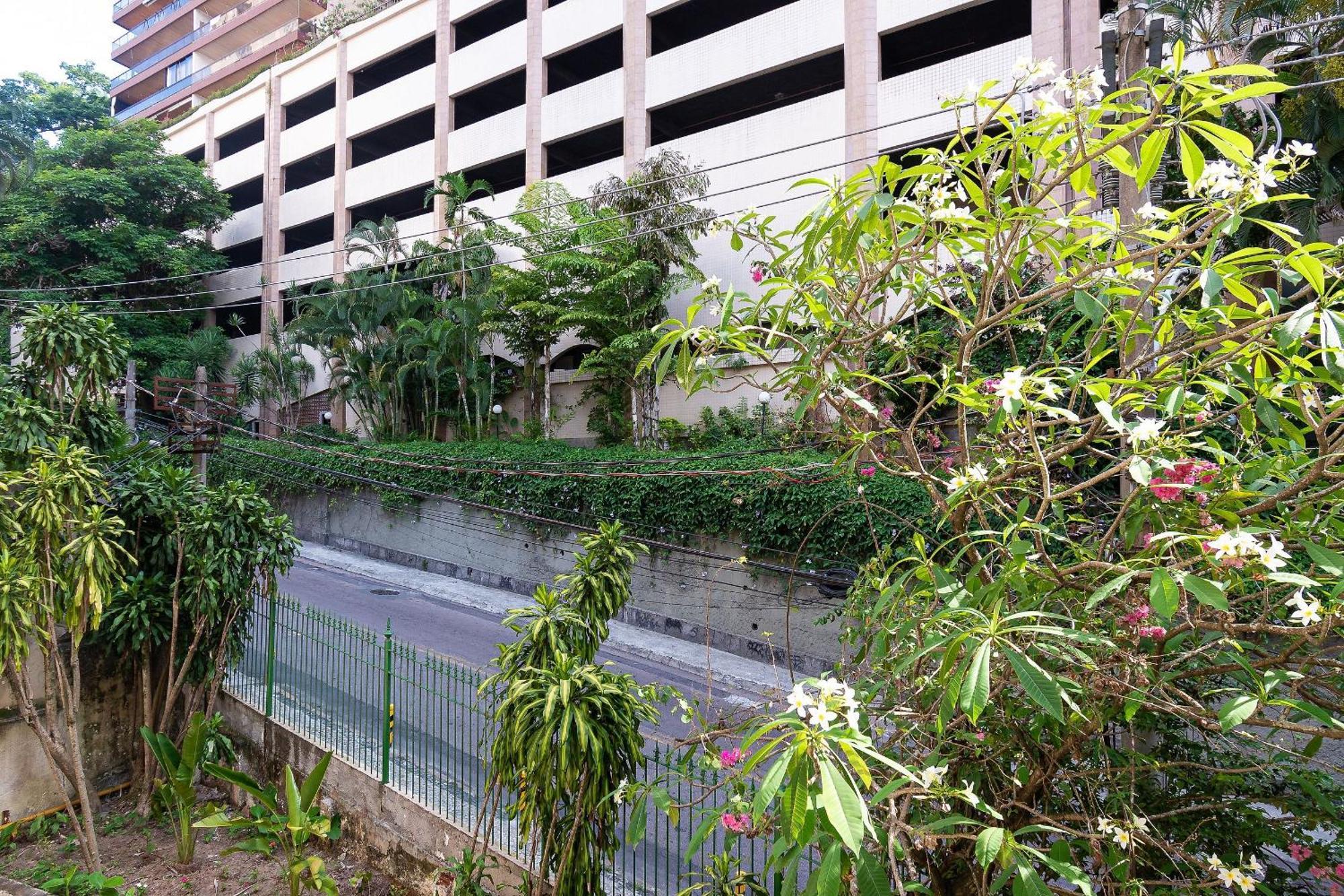 Aconchego Urbano: Seu Refugio No Leblon Apartment